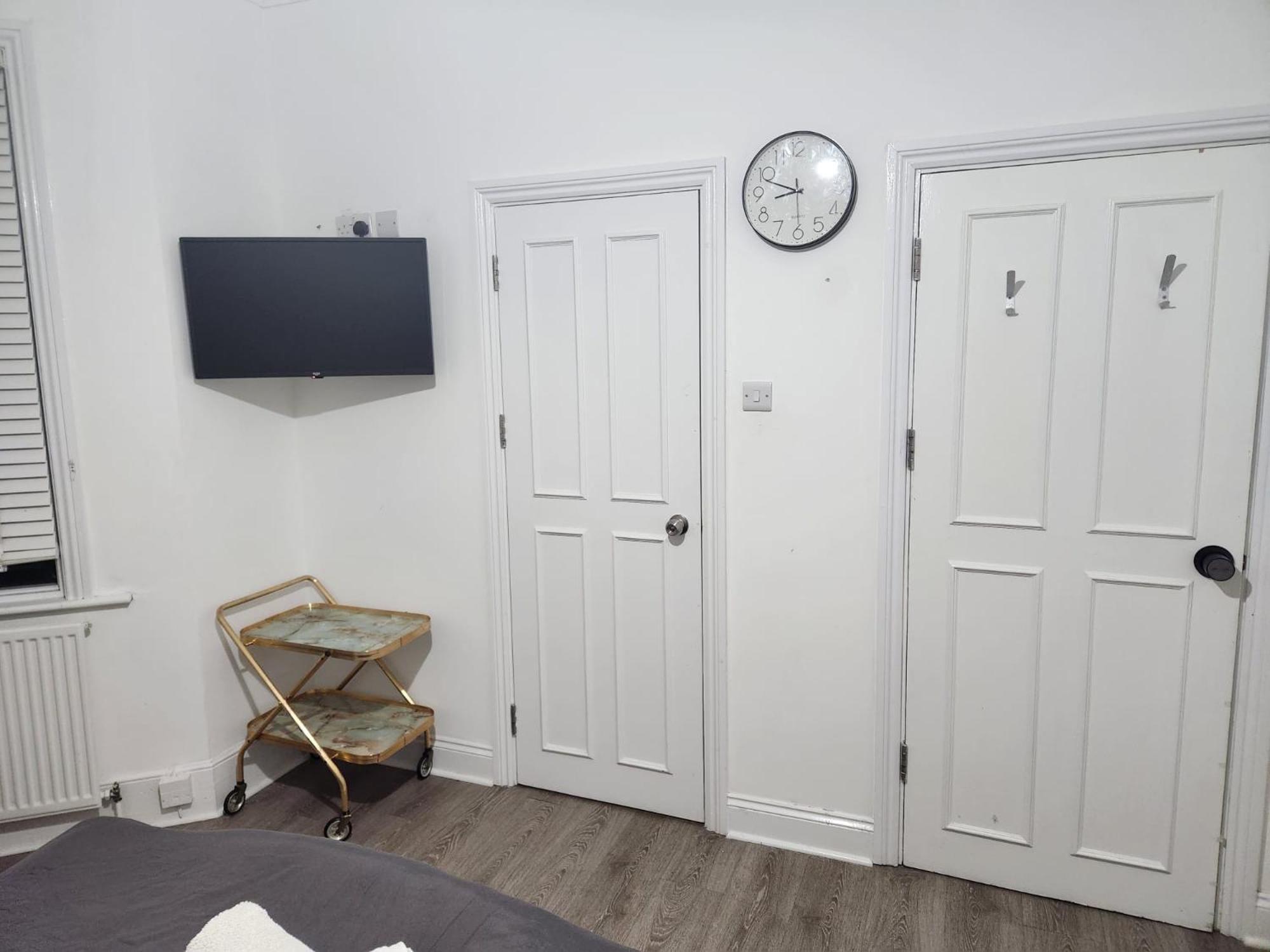 The London En-Suite Илфорд Экстерьер фото