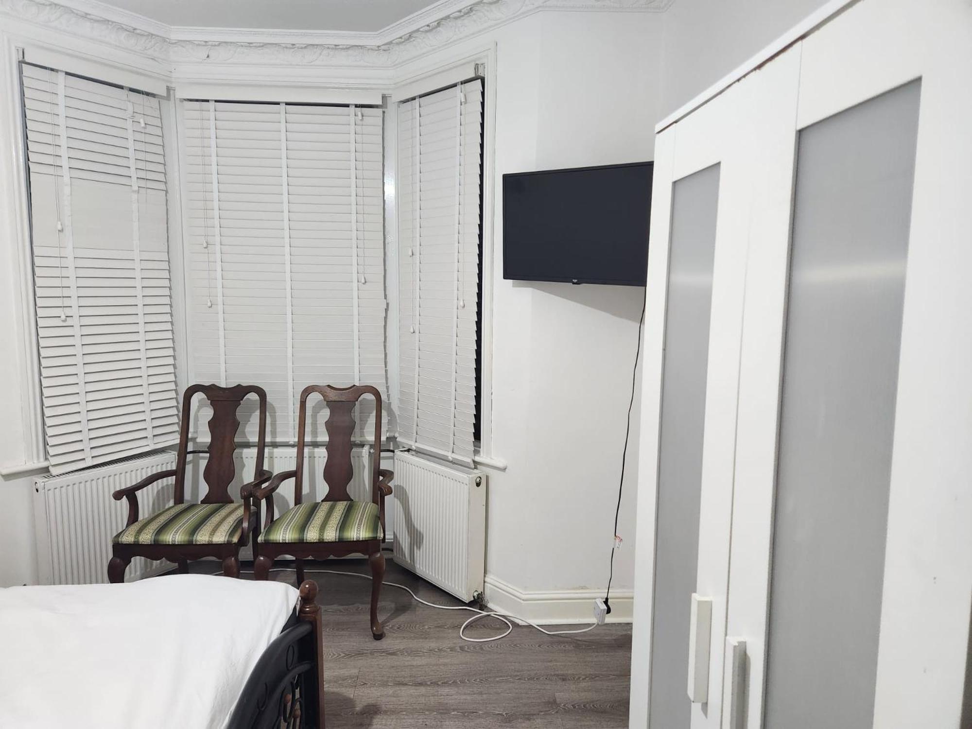 The London En-Suite Илфорд Экстерьер фото