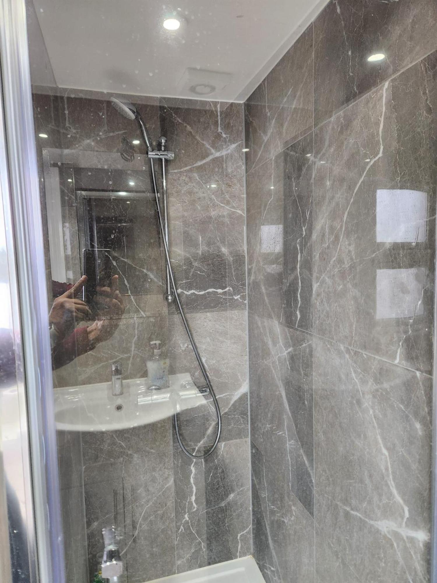 The London En-Suite Илфорд Экстерьер фото