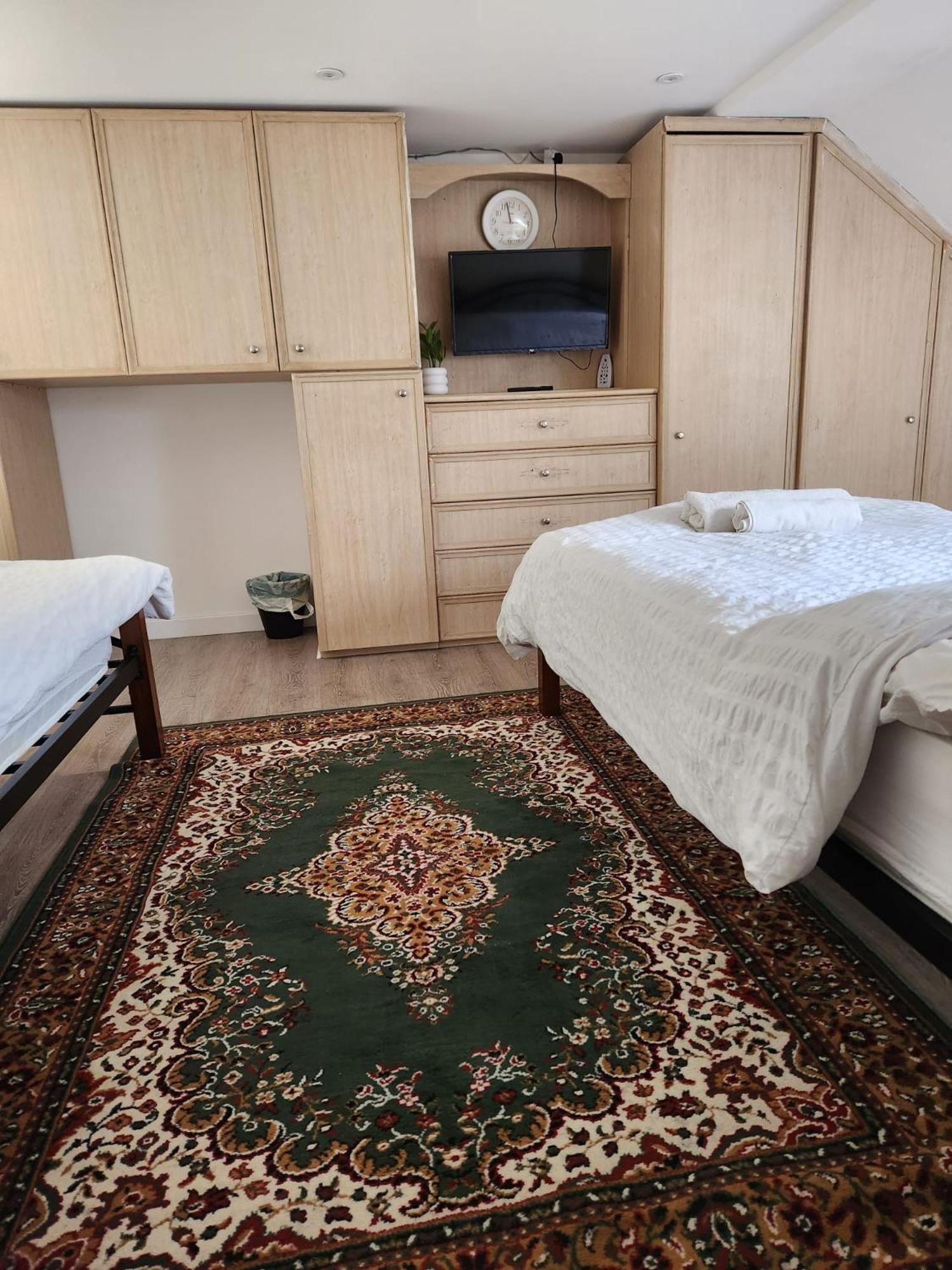 The London En-Suite Илфорд Экстерьер фото