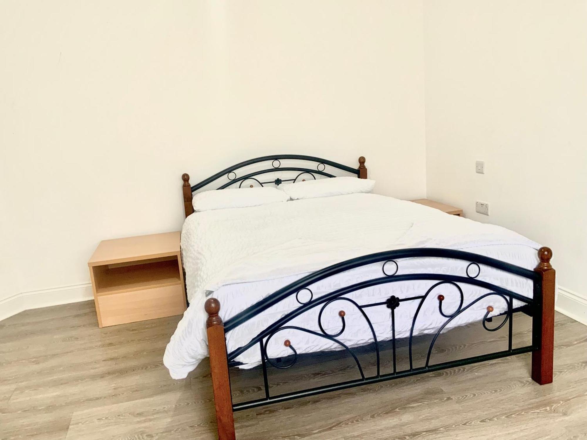 The London En-Suite Илфорд Экстерьер фото