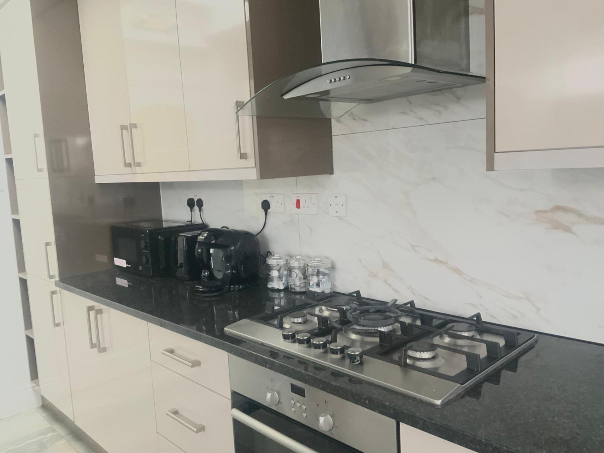 The London En-Suite Илфорд Экстерьер фото