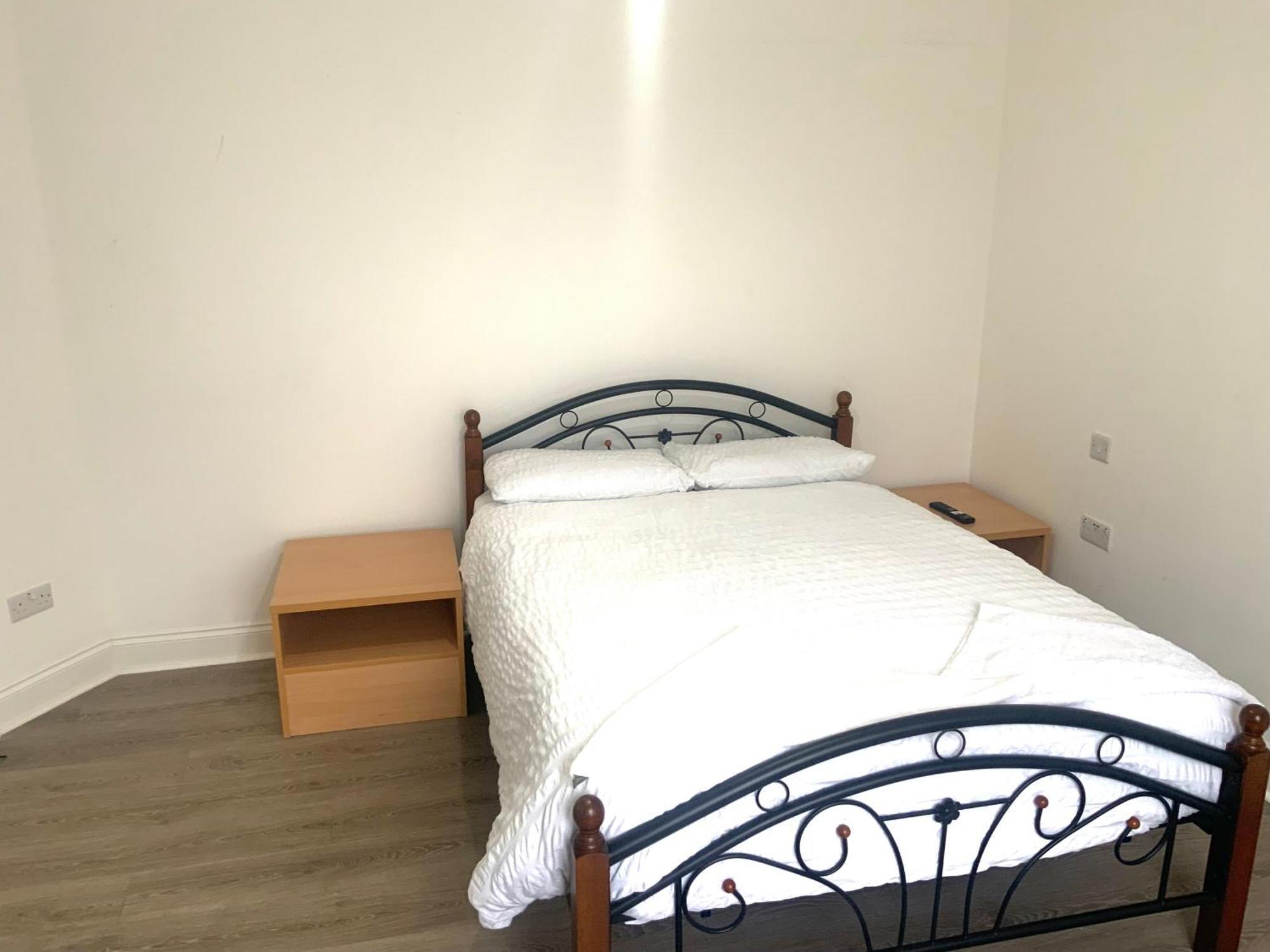 The London En-Suite Илфорд Экстерьер фото