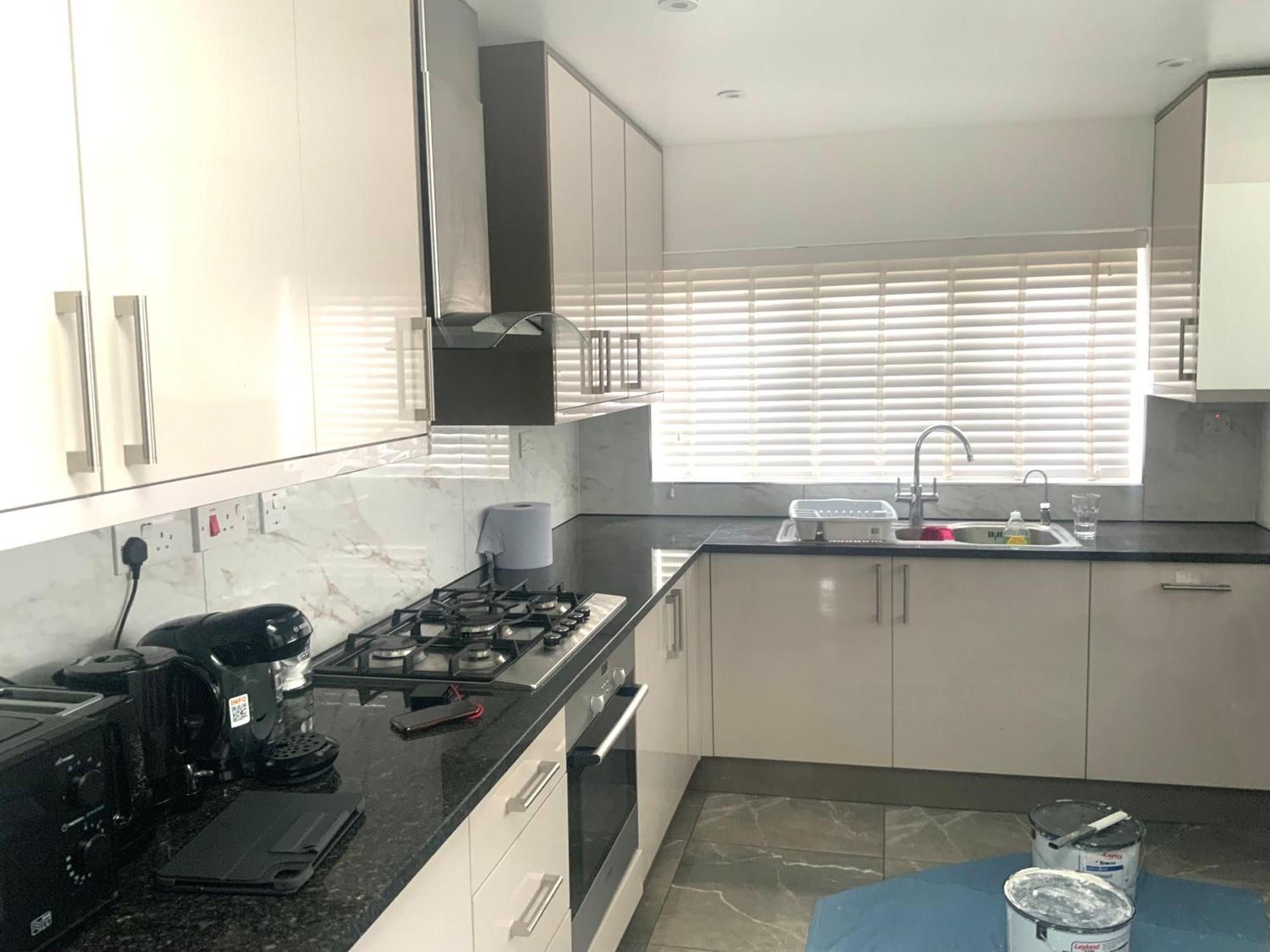 The London En-Suite Илфорд Экстерьер фото