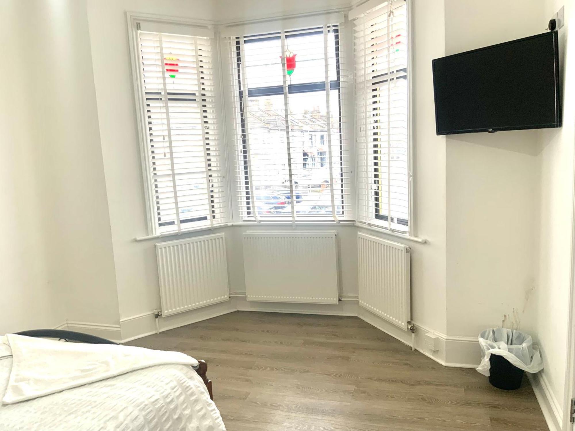 The London En-Suite Илфорд Экстерьер фото