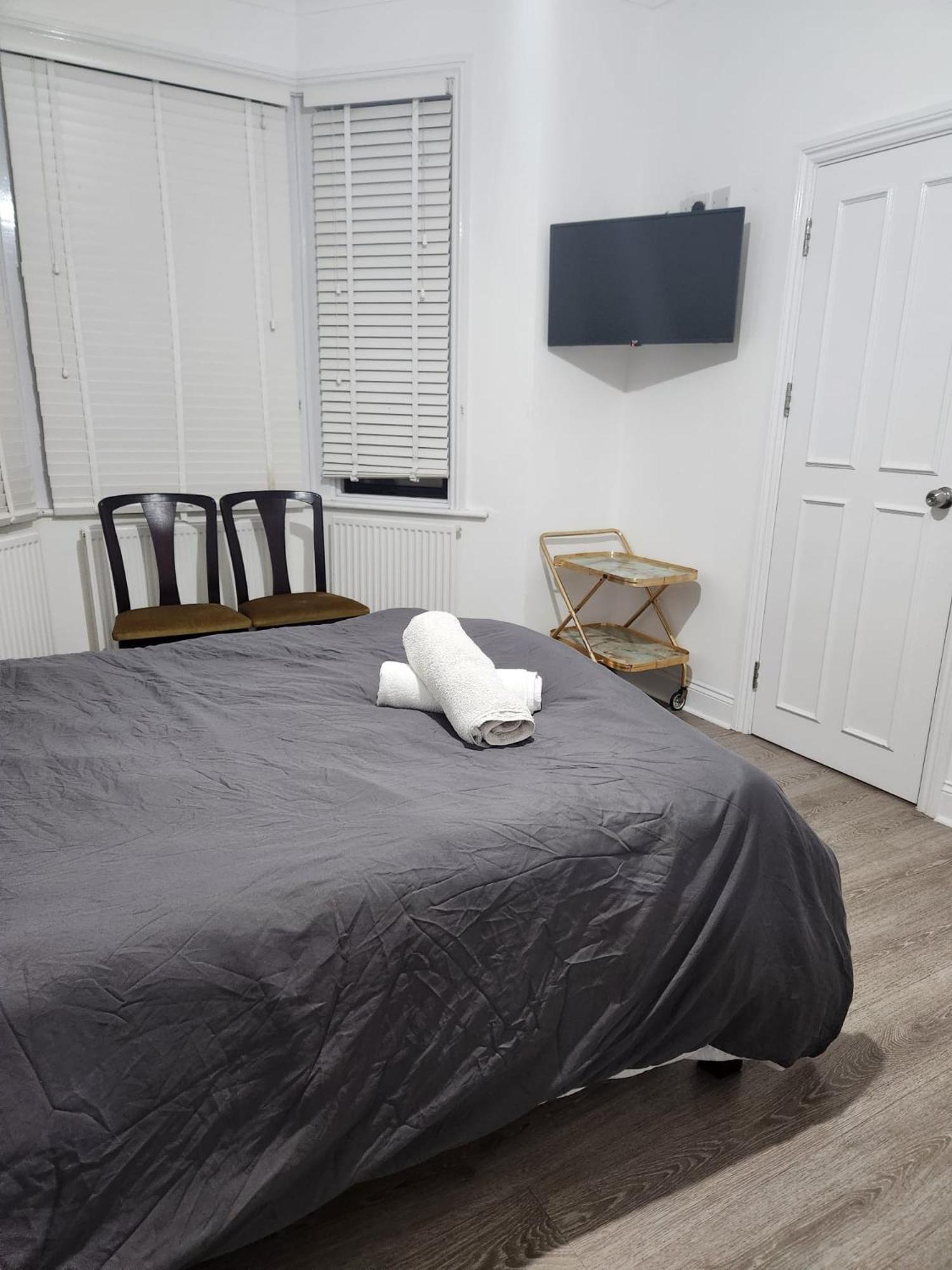 The London En-Suite Илфорд Экстерьер фото